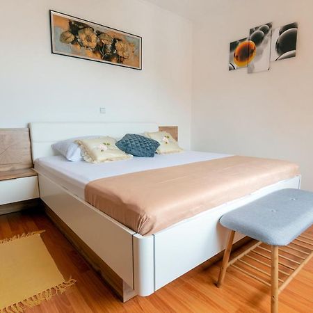 Apartmani Ivan Lopar Exteriér fotografie
