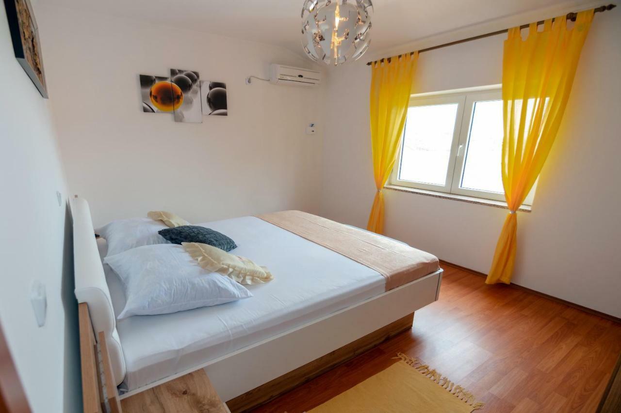Apartmani Ivan Lopar Exteriér fotografie