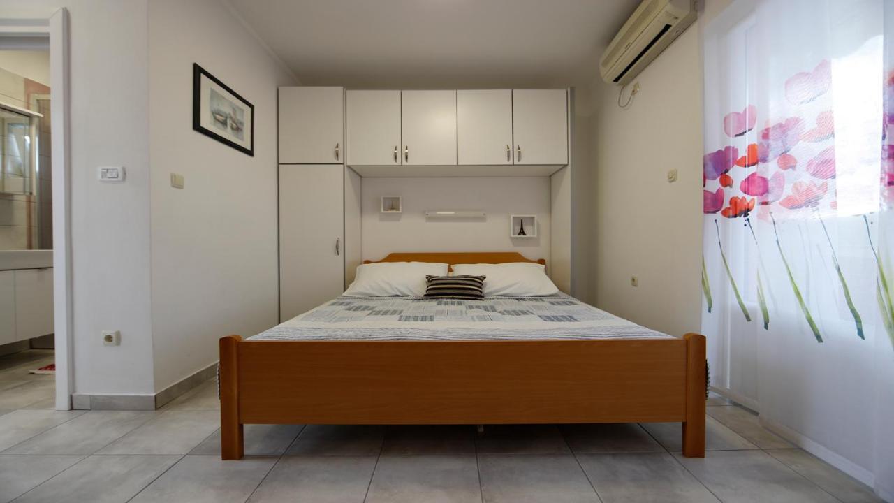 Apartmani Ivan Lopar Exteriér fotografie